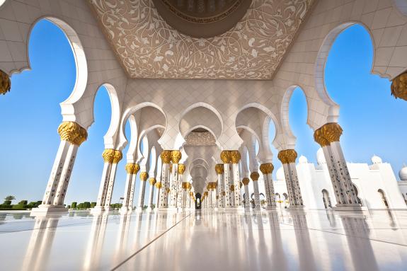 Famous Sheikh Zayed grand mosque. Abu Dhabi, United Arab Emirates.
